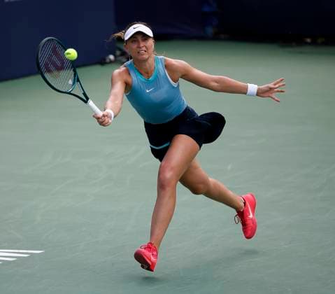 August 4, 2024: Paula Badosa (ESP) hits a shot during the final of the 2024 Mubadala Citi DC Open tennis tournament being played at Rock Creek Park Tennis Center in Washington, D.C. CSM District Of Columbia United States of America - ZUMAc04_ 20240804_zma_c04_195 Copyright: xJustinxCooperx