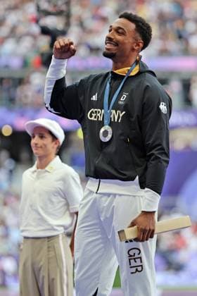 Award ceremony, Silver for Leo Neugebauer GER Decathlon, Athletics, Paris 2024, Olympic Games Paris 2024, Olympic Games 2024, 04 08 2024,