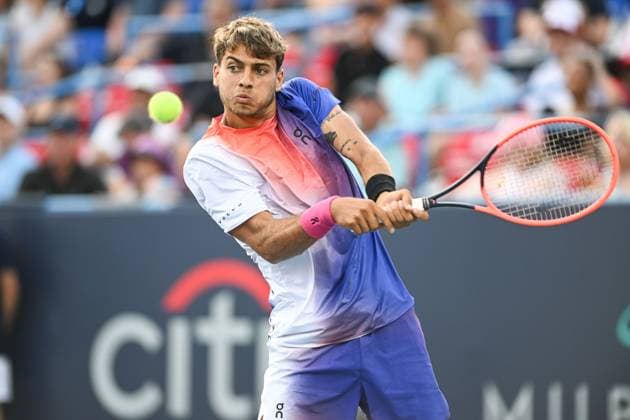 August 4, 2024, Washington, D.C, U.S: FLAVIO COBOLLI hits a backhand during his loss to Sebastian Korda in the menÃ¢â‚¬â ¢s final at the Rock Creek Tennis Center. Washington U.S - ZUMAg196 20240804_zap_g196_021 Copyright: xKylexGustafsonx