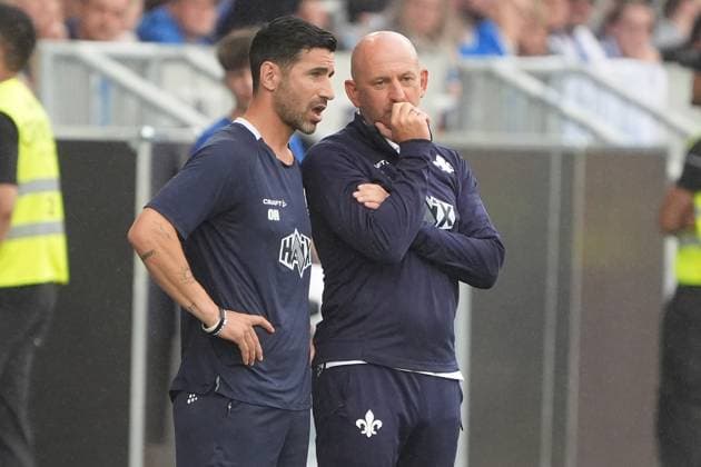 Coach Torsten Lieberknecht SV Darmstadt 98 and co-coach Ovid Haju SV Darmstadt 98 04 08 2024 2 Bundesliga, Season 24 25 SV Darmstadt 98 vs Fortuna Düsseldorf, Stadion am Boellenfalltor, emonline, emspor,