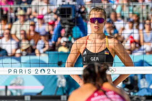 FRA, Summer Olympics Paris 2024, Beach volleyball, Womens round of 16, MULLER TILLMANN GER vs TINA ANASTASIJA 05 08 2024, Champ de Mars, Paris, FRA, Summer Olympics Paris 2024, Beach volleyball, Womens round of 16, MULLER TILLMANN GER vs TINA ANASTASIJA , pictured MULLER Svenja GER nordphotoxGmbHx xStraubmeier nph00004