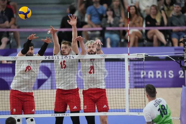 RECORD DATE NOT STATED PARIS 05.08.2024 SUMMER Olympic Games, Olympische Spiele, Olympia, OS VOLLEYBALL QUARTERFINAL POLAND - SLOVENIA MARCIN JANUSZ JAKUB KOCHANOWSKI TOMASZ FORNAL FOTO: TOMASZ MARKOWSKI NEWSPIX.PL --- Newspix.pl  050824TOM016