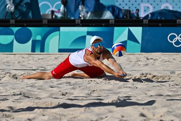 Olympic Games Beach Volleyball Paris 05 08 2024 Round of 16, Men, POL ESP, Bartosz Losiak 2, POL Copyright: xBEAUTIFULxSPORTS TomxBlochx