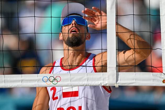 Olympic Games Beach Volleyball Paris 05 08 2024 Round of 16, Men, POL ESP, Bartosz Losiak 2, POL Copyright: xBEAUTIFULxSPORTS TomxBlochx