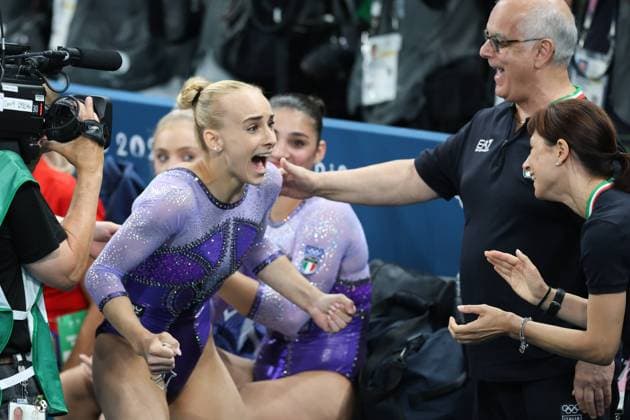 Bilder des Jahres 2024, Sport 08 August Sport Themen der Woche KW32 Sport Bilder des Tages August 5, 2024, Paris, Ile-De-France, France: ALICE D AMATO of Italy reacts to winning the gold medal in the Artistic Gymnastics Women s Balance Beam final at the Paris 2024 Olympic Games, Olympische Spiele, Olympia, OS at the Bercy Arena in Paris, France Paris France - ZUMAc179 20240805_oly_c179_018 Copyright: xMickaelxChavetx