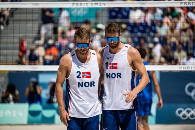 240805 Christian Sorum and Anders Mol of Norway in men s round of 16 beach volleyball match between Norway and USA during day 10 of the Paris 2024 Olympic Games on August 5, 2024 in Paris Photo Jon Olav Nesvold BILDBYRAN COP 217 JE0097 beachvolleyboll beach volleyball sandvolleyball paris 2024 olympics day 10 bbeng  Copyright: JONxOLAVxNESVOLD BB240805JE066