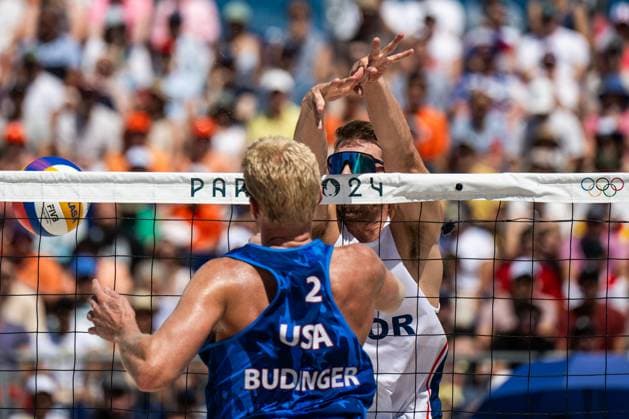 240805 Anders Mol of Norway in men s round of 16 beach volleyball match between Norway and USA during day 10 of the Paris 2024 Olympic Games on August 5, 2024 in Paris Photo Jon Olav Nesvold BILDBYRAN COP 217 JE0097 beachvolleyboll beach volleyball sandvolleyball paris 2024 olympics day 10 bbeng  Copyright: JONxOLAVxNESVOLD BB240805JE067