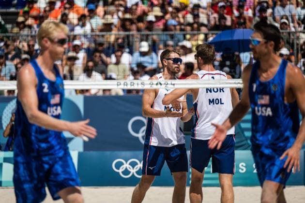 240805 Christian Sorum and Anders Mol of Norway celebrate in men s round of 16 beach volleyball match between Norway and USA during day 10 of the Paris 2024 Olympic Games on August 5, 2024 in Paris Photo Jon Olav Nesvold BILDBYRAN COP 217 JE0097 beachvolleyboll beach volleyball sandvolleyball paris 2024 olympics day 10 bbeng jubel  Copyright: JONxOLAVxNESVOLD BB240805JE072