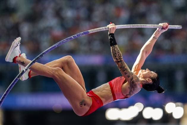 Sport Themen der Woche KW32 Sport Bilder des Tages 240805 Anicka Newell of Canada competes in women™s athletics pole vault qualification during day 10 of the Paris 2024 Olympic Games, Olympische Spiele, Olympia, OS on August 5, 2024 in Paris. Photo: Vegard Grott BILDBYRAN kod VG JM0596 bbeng friidrott athletics friidrett olympic games olympics os ol olympiska spel olympiske leker paris 2024 paris-os paris-ol pole vault stavsprang stavhopp kanada canada kval *** 240805 Anicka Newell of Canada competes in women™s athletics pole vault qualification during day 10 of the Paris 2024 Olympic Games on August 5, 2024 in Paris Photo Vegard Grott BILDBYRAN code VG JM0596 bbeng friidrott athletics friidrett olympic games olympics os ol olympiska spelen olympiske leker paris 2024 paris os paris ol pole vault pole vault pole vault kanada canada kval  Copyright: VEGARDxGRoTT BB240805ZN074