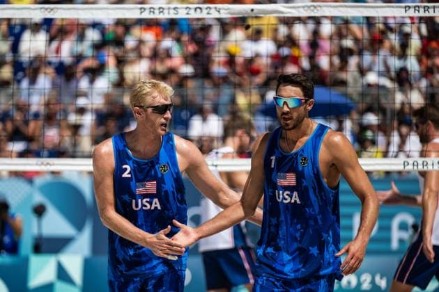 240805 Chase Budinger and Miles Evans of USA celebrate in men s round of 16 beach volleyball match between Norway and USA during day 10 of the Paris 2024 Olympic Games on August 5, 2024 in Paris Photo Jon Olav Nesvold BILDBYRAN COP 217 JE0097 beachvolleyboll beach volleyball sandvolleyball paris 2024 olympics day 10 bbeng jubel  Copyright: JONxOLAVxNESVOLD BB240805JE079