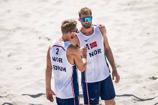240805 Christian Sorum and Anders Mol of Norway in men s round of 16 beach volleyball match between Norway and USA during day 10 of the Paris 2024 Olympic Games on August 5, 2024 in Paris Photo Jon Olav Nesvold BILDBYRAN COP 217 JE0097 beachvolleyboll beach volleyball sandvolleyball paris 2024 olympics day 10 bbeng  Copyright: JONxOLAVxNESVOLD BB240805JE082