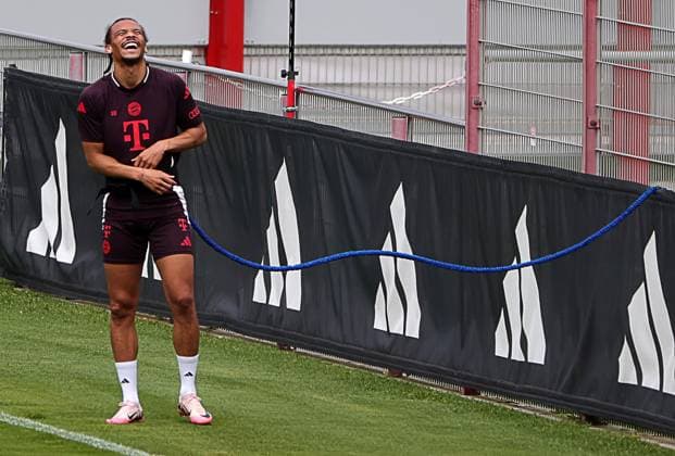 Sport Themen der Woche KW32 Sport Bilder des Tages 05.08.2024, FC Bayern Training, Saebenerstrasse, Fussball, im Bild: Leroy Sane (FC Bayern Muenchen) *** 05 08 2024, FC Bayern Training, Saebenerstrasse, Football, Sport, in the picture Leroy Sane FC Bayern Muenchen