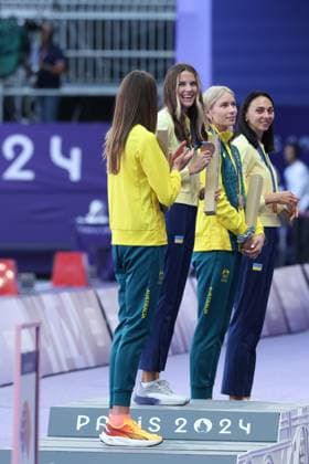 August 5, 2024, Paris, Ile-De-France, France: YAROSLAVA MAHUCHIKH of Ukraine celebrates winning the gold medal in the Athletics Women s High Jump at the Paris 2024 Olympic Games, Olympische Spiele, Olympia, OS at Stade de France in Saint-Denis, France Paris France - ZUMAc179 20240805_oly_c179_118 Copyright: xMickaelxChavetx