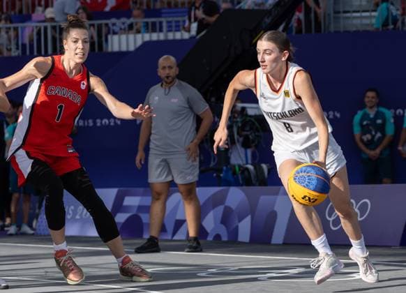 FRA, Paris, Olympic Games Paris 2024, 05 08 2024, 3x3 Basketball Women Semifinal Germany Canada, La Concorde 1 v li Michelle Plouffe Canada, 1 vs Elisa Mevius Germany, 8 Copyright: HMBxMedia SteffiexWunderl