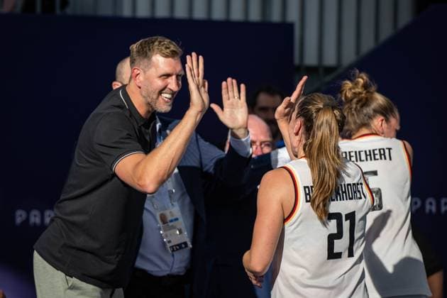 Olympic Games Paris 2024 Basketball 3x3 Paris 05 08 2024 Semi-final Women Women Germany GER Canada CAN Germany wins the semi-final 16 15 and reaches the final Dirk Nowitzki cheers