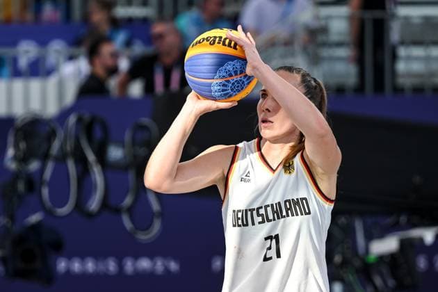 Svenja Brunckhorst (Germany) controls the Ball during the Women s 3x3 Basketball semi-final match between Germany and Canada on Day 10 of the Olympic Games, Olympische Spiele, Olympia, OS Paris 2024 at La Concorde on August 5, 2024 in Paris, France.
