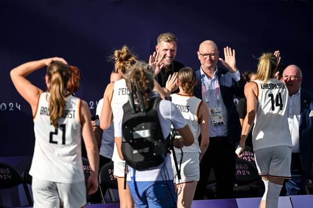 Dirk Nowitzki and the Team during the Women s 3x3 Basketball semi-final match between Germany and Canada on Day 10 of the Olympic Games, Olympische Spiele, Olympia, OS Paris 2024 at La Concorde on August 5, 2024 in Paris, France.