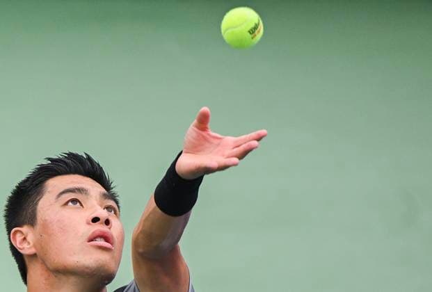 August 5, 2024, Montreal, Pq, Canada: Brandon Nakashima, of the United States, serves to Billy Harris, of Great Britain, during their qualifying match at the National Bank Open tennis tournament in Montreal on Monday, August 5, 2024. Brandon Nakashima, Billy Harris, - ZUMAc35_ 20240805_zaf_c35_035 Copyright: xGrahamxHughesx