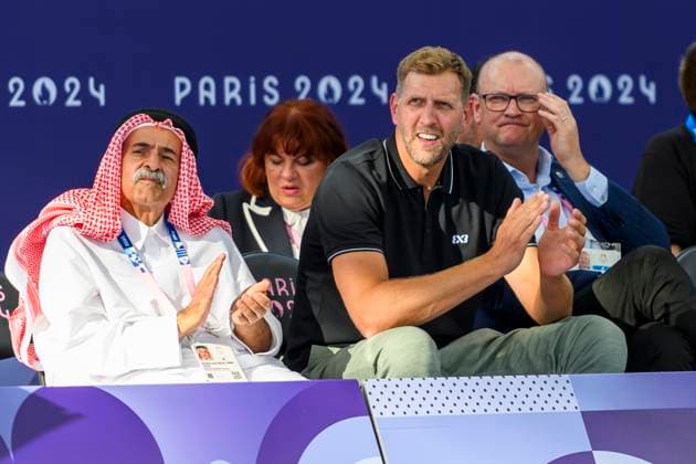 FRA, Summer Olympics Paris 2024, 3x3 Basketball, Semi-final Germany GER vs Canada CAN 05 08 2024, La DŽfense Arena, Paris, FRA, Summer Olympics Paris 2024, 3x3 Basketball, Semi-final Germany GER vs Canada CAN , in the picture Sheikh Saud Ali Al Thani President of the Basketball World Federation FIBA next to Dirk Nowitzki nordphotoxGmbHx xStraubmeier nph00004
