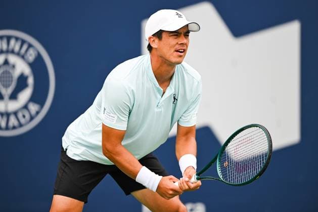 MONTREAL, QC - AUGUST 05: Mackenzie Mcdonald (USA) waits for service during a qualifying round match at ATP, Tennis Herren National Bank Open on August 05, 2024 at IGA Stadium in Montreal, QC (Photo by David Kirouac Icon Sportswire) TENNIS: AUG 05 National Bank Open EDITORIAL USE ONLY Icon240805010