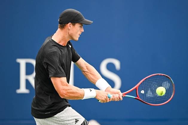 MONTREAL, QC - AUGUST 05: Billy Harris (GBR) returns the ball during a qualifying round match at ATP, Tennis Herren National Bank Open on August 05, 2024 at IGA Stadium in Montreal, QC (Photo by David Kirouac Icon Sportswire) TENNIS: AUG 05 National Bank Open EDITORIAL USE ONLY Icon240805037