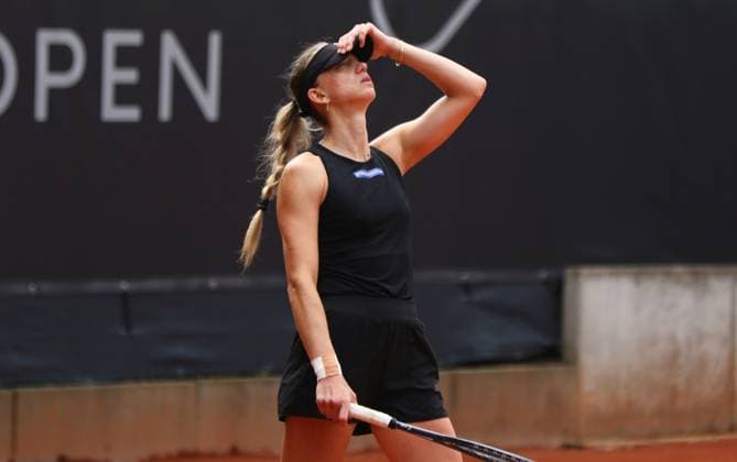 05 08 2024, xcex, GER, Hamburg, Rothenbaum, Central Court, Tennis, Womens Tennis, WTA 125, ECE Ladies Hamburg Open, Mona Barthel GER dissatisfied, annoyed