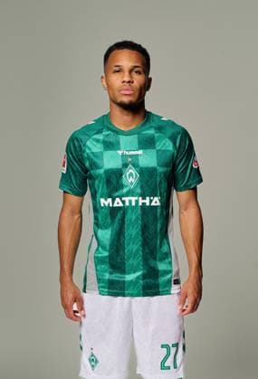 official portrait date SV Werder Bremen 2024 2025 Felix Agu Werder Bremen 27 1 BL portrait date 2024 2025, xWerderxBremenxviaxnordphotoxGmbHx xKokenge nph00001