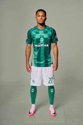 official portrait date SV Werder Bremen 2024 2025 Felix Agu Werder Bremen 27 1 BL portrait date 2024 2025, xWerderxBremenxviaxnordphotoxGmbHx xKokenge nph00001