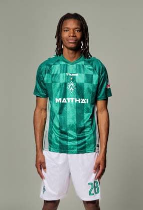 official portrait date SV Werder Bremen 2024 2025 Skelly Alvero Werder Bremen 28 1 BL portrait date 2024 2025, xWerderxBremenxviaxnordphotoxGmbHx xKokenge nph00001