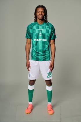 official portrait date SV Werder Bremen 2024 2025 Skelly Alvero Werder Bremen 28 1 BL portrait date 2024 2025, xWerderxBremenxviaxnordphotoxGmbHx xKokenge nph00001