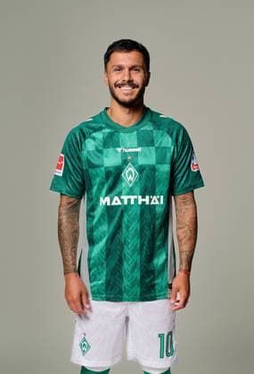 official portrait date SV Werder Bremen 2024 2025 Leonardo Bittencourt Werder Bremen 10 1 BL portrait date 2024 2025, xWerderxBremenxviaxnordphotoxGmbHx xKokenge nph00001