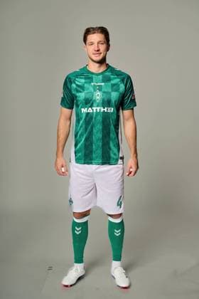 official portrait appointment SV Werder Bremen 2024 2025 Niklas Stark Werder Bremen 04 1 BL portrait appointment 2024 2025, xWerderxBremenxviaxnordphotoxGmbHx xKokenge nph00001