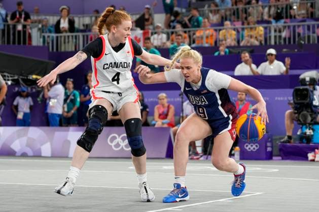 PARIS, FRANCE AUGUST 5 Kacie Bosch of Canada L against Hailey Van Lith of United States R during the Women™s Bronze Medal Game on day ten of the Olympic Games Paris 2024 at Esplanade Des Invalides on August 5, 2024 in Paris, France Paris Esplanade Des Invalides France Copyright: xJustPictures.ch JarixPestelaccix jp-en-EuSpIm-_JPH0202