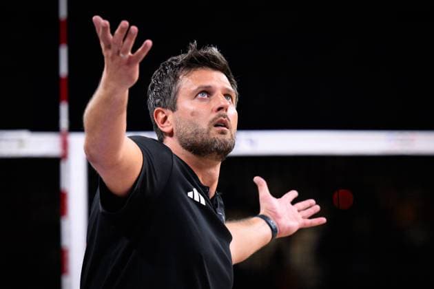 05 08 2024, Paris, Arena Paris South Volleyball, Olympic Games, quarter-finals, France FRA vs Germany GER Michal Winiarski Coach Coach GER