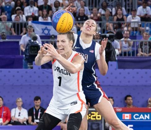 FRA, Paris, Olympic Games Paris 2024, 05 08 2024, 3x3 Basketball Women 3rd place match Canada USA, La Concorde 1 v li Michelle Plouffe Canada, 1 vs Dearica Marie Hamby USA, 5 Copyright: HMBxMedia SteffiexWunderl