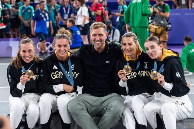 Bilder des Jahres 2024, Sport 08 August Sport Themen der Woche KW32 Sport Bilder des Tages BRUNCKHORST Svenja (Deutschland, 21), FRA, Olympische Spiele Paris 2024, Deutschland (GER) vs Spanien (ESP), 3x3 Basketball, Frauen Finale, 05.08.2024 FRA, Olympische Spiele Paris 2024, Deutschland (GER) vs Spanien (ESP), 3x3 Basketball, Frauen Finale, 05.08.2024 Paris *** BRUNCKHORST Svenja Germany, 21 , FRA, Olympic Games Paris 2024, Germany GER vs Spain ESP , 3x3 Basketball, Womens Final, 05 08 2024 FRA, Olympic Games Paris 2024, Germany GER vs Spain ESP , 3x3 Basketball, Womens Final, 05 08 2024 Paris Copyright: xEibner-Pressefoto Memmlerx EP_MMR