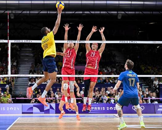 Lucarelli of Brazil during the Men s Volleyball Quarter Final between USA and Brazil at the Paris Olympics 2024 at the South Paris Arena in Paris, France. (Richard Callis SPP) Copyright: xRichardxCallis SPPx spp-en-RiCa-RM4_richiecallis_05082024v-2590