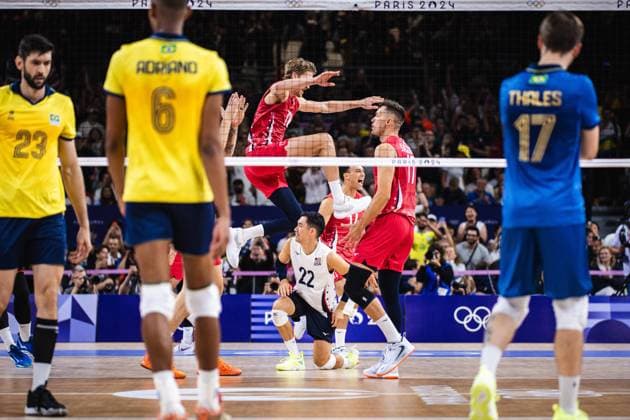 Brazil x USA men&amp; 39;s indoor volleyball PARIS, IF - 05.08.2024: BRAZIL X USA MEN& 39;S INDOOR VOLLEYBALL - Volleyball - Paris 2024 Olympics - Brazil (Photo: Luca Castro Fotoarena) x2588244x  LucaxCastro