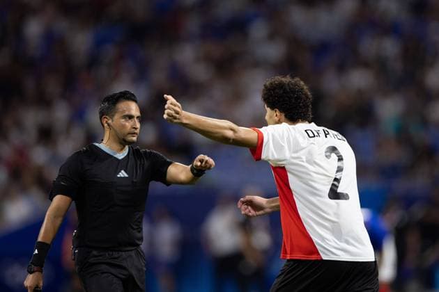 Lyon, France, August 5th 2024: Omar Fayed (2 Egypt) yells at the referee during the Olympic Games, Olympische Spiele, Olympia, OS Paris 2024 Men semi-final football match between France and Egypt at Stade de Lyon in Lyon, France. (Ane Frosaker SPP) Copyright: xAnexFrosakerx xSPPx spp-en-AnFrSp-_F_25963