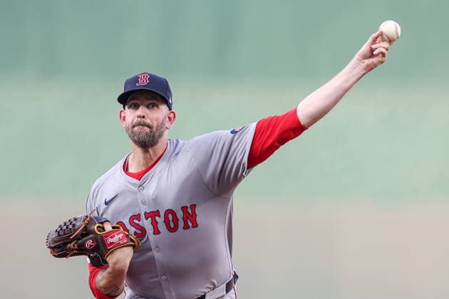 August 5, 2024: Boston Red Sox starting pitcher James Paxton (65) throws during the first inning against the Kansas City Royals at Kauffman Stadium in Kansas City, MO. CSM Kansas City United States of America - ZUMAc04_ 20240805_zma_c04_282 Copyright: xDavidxSmithx
