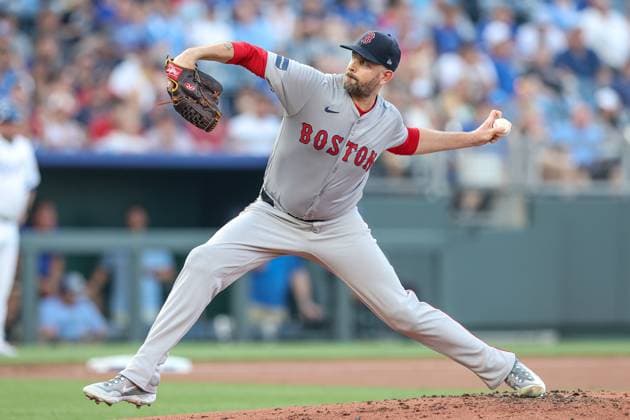 August 5, 2024: Boston Red Sox starting pitcher James Paxton (65) throws during the first inning against the Kansas City Royals at Kauffman Stadium in Kansas City, MO. CSM Kansas City United States of America - ZUMAc04_ 20240805_zma_c04_286 Copyright: xDavidxSmithx