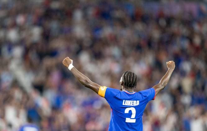 (240805) -- LYON, Aug. 5, 2024 -- Castello Lukeba of France competes during the men s simifinal match of football between France and Egypt at the Paris 2024 Olympic Games, Olympische Spiele, Olympia, OS in Lyon, France, Aug. 5, 2024. ) (PARIS 2024)FRANCE-LYON-OLY-FOOTBALL SunxFei 