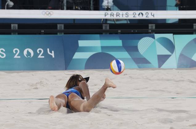 RECORD DATE NOT STATED PARIS, FR - AUGUST 5: View of Japan vs Brazil Women s Beach volleyball, Beachvolleyball in Paris, France during the 2024 Summer Olympics on August 5, 2024. Copyright: xmpi34x