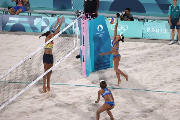 RECORD DATE NOT STATED PARIS, FR - AUGUST 5: View of Japan vs Brazil Women s Beach volleyball, Beachvolleyball in Paris, France during the 2024 Summer Olympics on August 5, 2024. Copyright: xmpi34x