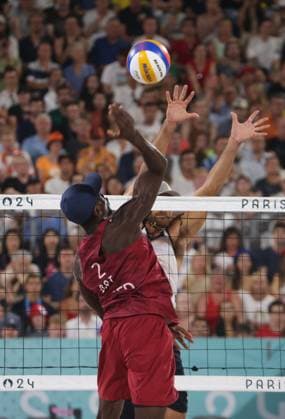 RECORD DATE NOT STATED PARIS, FR - AUGUST 5: View of Qatar Vs Chile Men s Beach volleyball, Beachvolleyball in Paris, France during the 2024 Summer Olympics on August 5, 2024. Copyright: xmpi34x