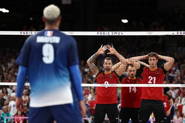 - Volleyball- Quarter-finals France Germany - Paris 2024 - 05 08 2024 - France Ile-de-France (region) Paris - Earvin Ngapeth (FRA) during the Men s Volleyball Quarter Finals between France and Germany at the Paris Olympics, at the Arena Paris Sud, August 5, 2024.  JulienxMattiax xLexPictorium LePictorium_0295763