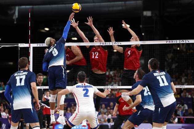 - Volleyball- Quarter-finals France Germany - Paris 2024 - 05 08 2024 - France Ile-de-France (region) Paris - Earvin Ngapeth (FRA) during the Men s Volleyball Quarter Finals between France and Germany at the Paris Olympics, at the Arena Paris Sud, August 5, 2024.  JulienxMattiax xLexPictorium LePictorium_0295782