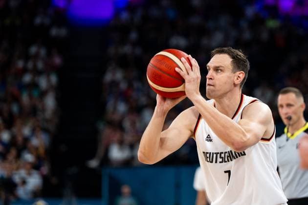Johannes Voigtmann Germany, 07 on the ball, FRA, Olympic Games Paris 2024, Basketball Men, Germany GER vs Greece GRE , Quarterfinals, 06 08 2024 FRA, Olympic Games Paris 2024, Basketball Men, Germany GER vs Greece GRE , Quarterfinals, 06 08 2024 Paris Copyright: xEibner-Pressefoto Memmlerx EP_MMR