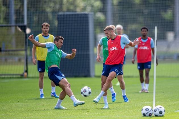 Football, Men, Season 2024 25, 2 Bundesliga, Hertha BSC, Training, v l Smail Prevljak Hertha BSC , Marton Dardai Hertha BSC , 06 08 2024, Copyright: xSebastianxRäppold MatthiasxKochx