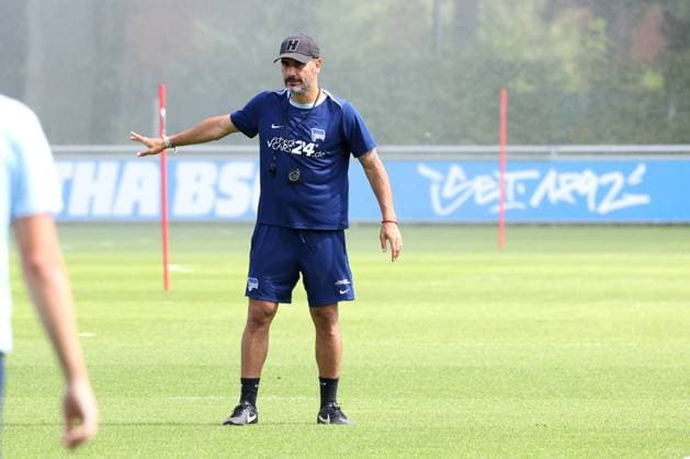 DEU, DFL, 2 FBL Hertha BSC, Training, 06 08 2024, Sportforum, Berlin, DEU, DFL, 2 FBL Hertha BSC, Training, im Bild Cheftrainer Cristian Fiel Hertha BSC Berlin DFL regulations prohibit any use of Photographs as image sequences and or quasi video Foto Juergen Engler nordphoto GmbH nordphotoxGmbHx xEngler nph00076